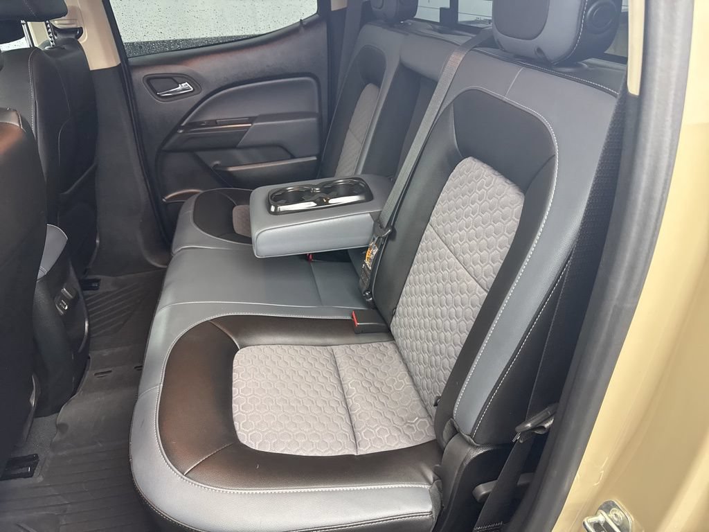 Used 2022 Chevrolet Colorado Z71 AWD/4WD image 32