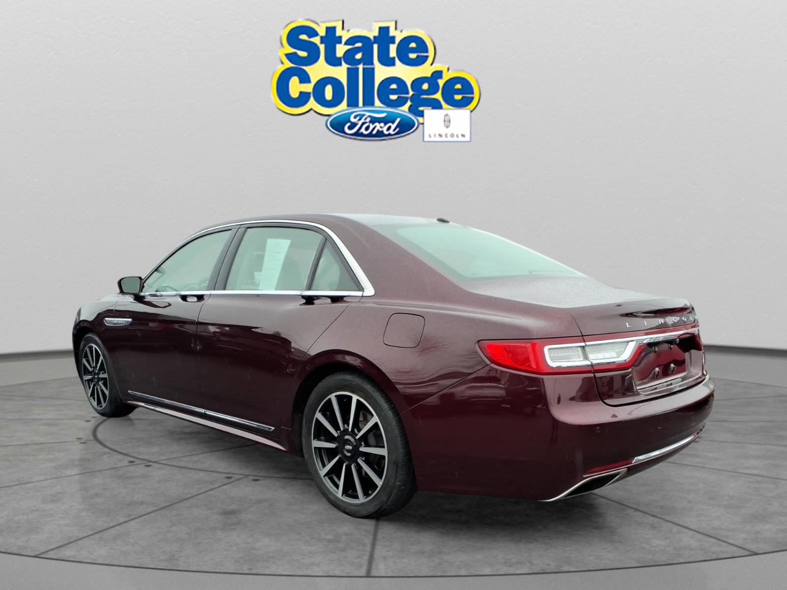 Used 2017 Lincoln Continental Reserve w/ Climate Package image 6
