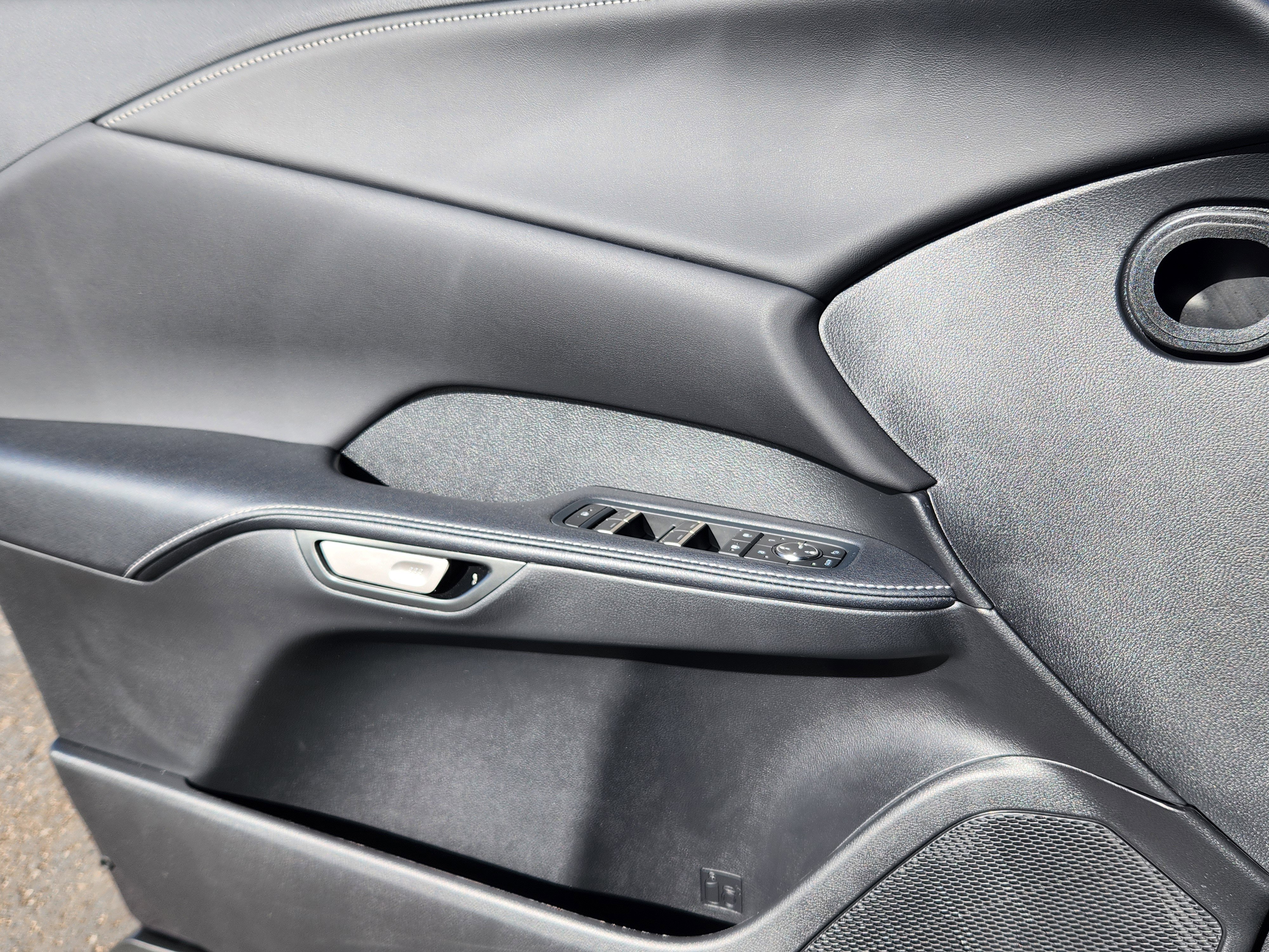 Used 2025 Lexus RX 350h w/ Convenience Package image 12