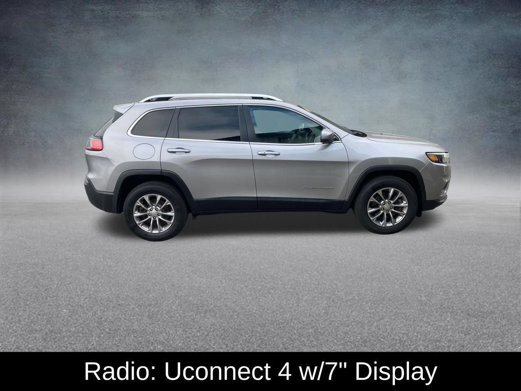 Used 2019 Jeep Cherokee Latitude Plus w/ Cold Weather Group AWD/4WD image 8