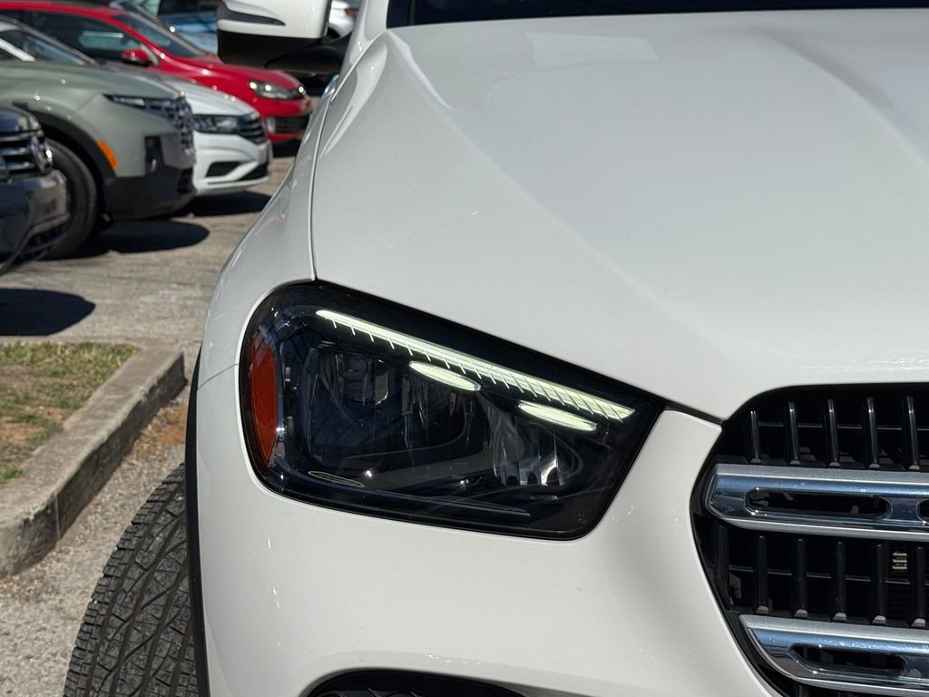 Used 2024 Mercedes-Benz GLE 350 4MATIC image 3