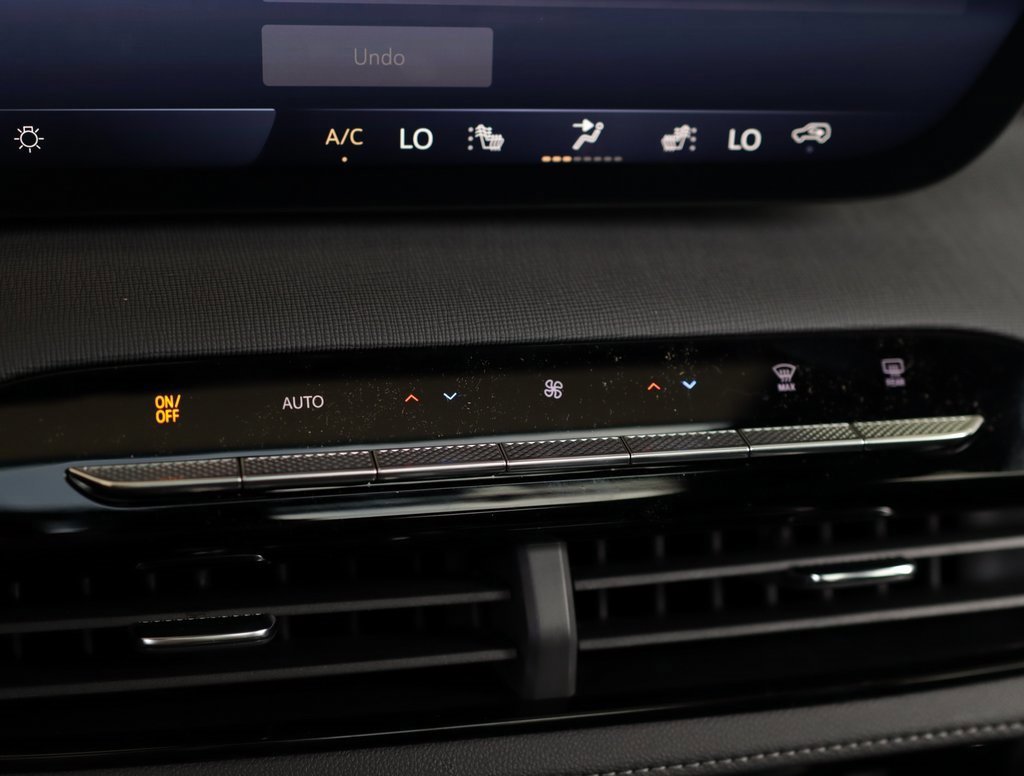 New 2026 Buick Enclave Sport Touring w/ Power Package image 19