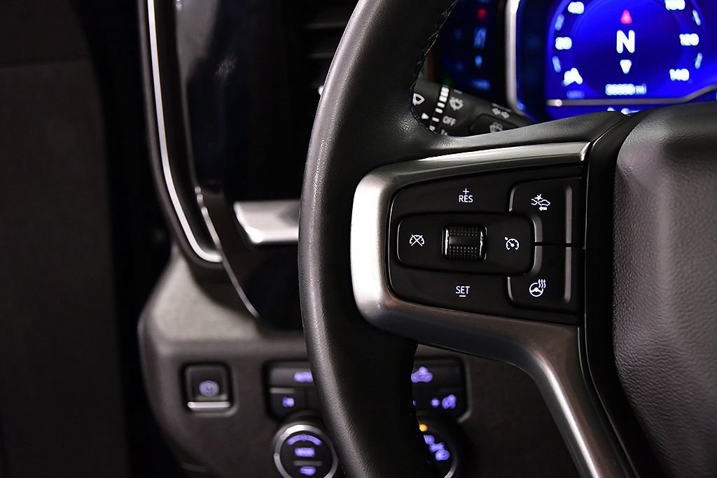 Used 2023 Chevrolet Silverado 1500 LT AWD/4WD image 19