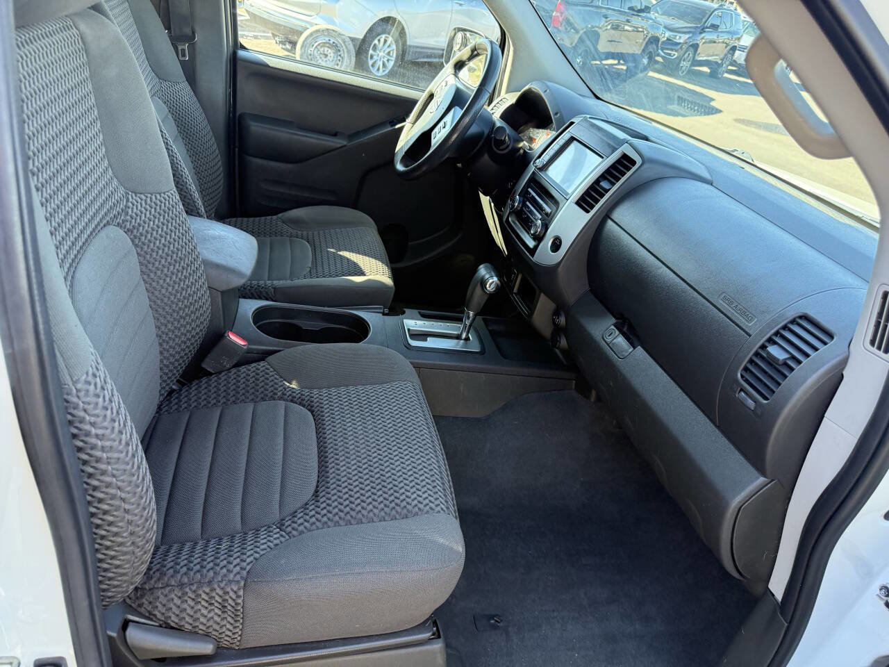 Used 2019 Nissan Frontier SV RWD image 16