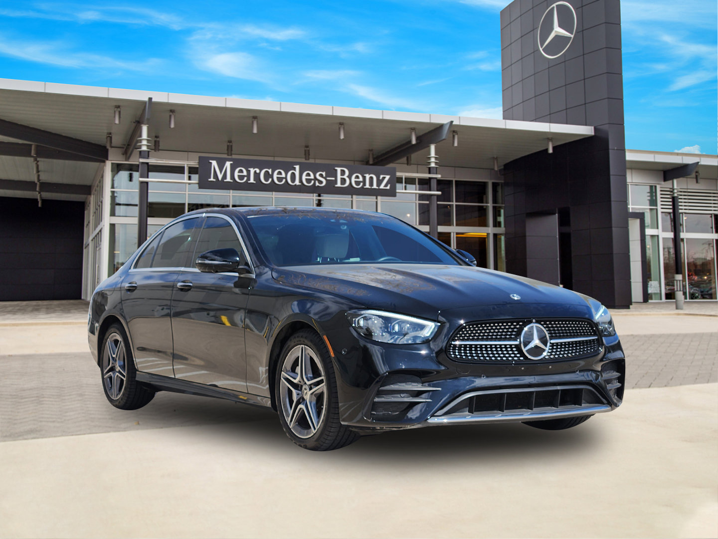 Certified 2023 Mercedes-Benz E 350 4MATIC Sedan image 2