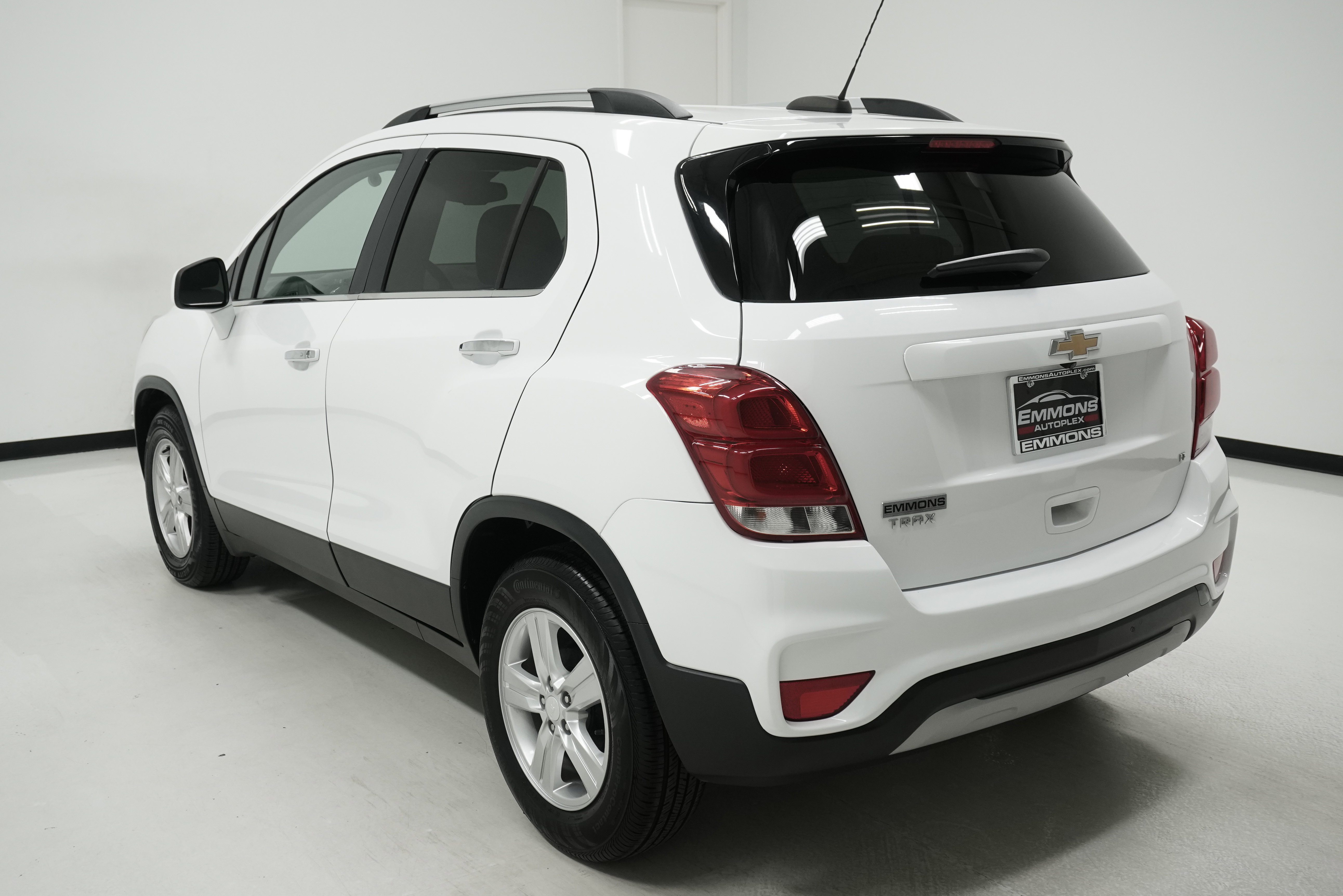 Used 2020 Chevrolet Trax LT w/ LT Convenience Package image 6