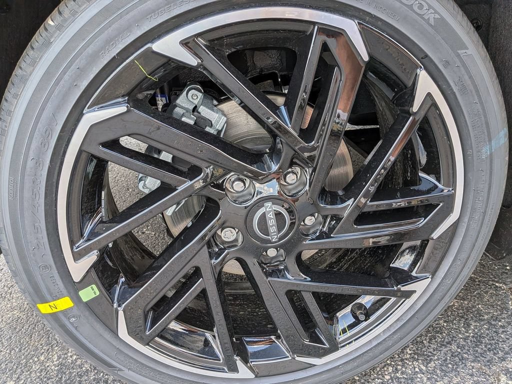 New 2026 Nissan Sentra SR FWD image 24