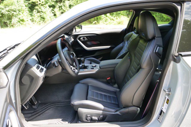 Used 2025 BMW M2 w/ Lighting Package RWD image 34