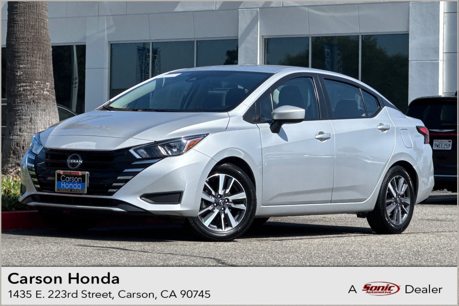 Used 2023 Nissan Versa SV FWD image 1