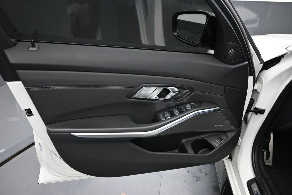 Used 2023 BMW M3 Competition AWD/4WD image 11