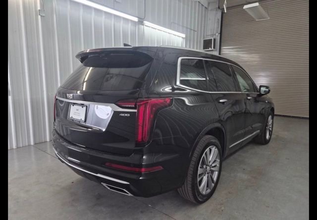 Certified 2025 Cadillac XT6 Premium Luxury image 9