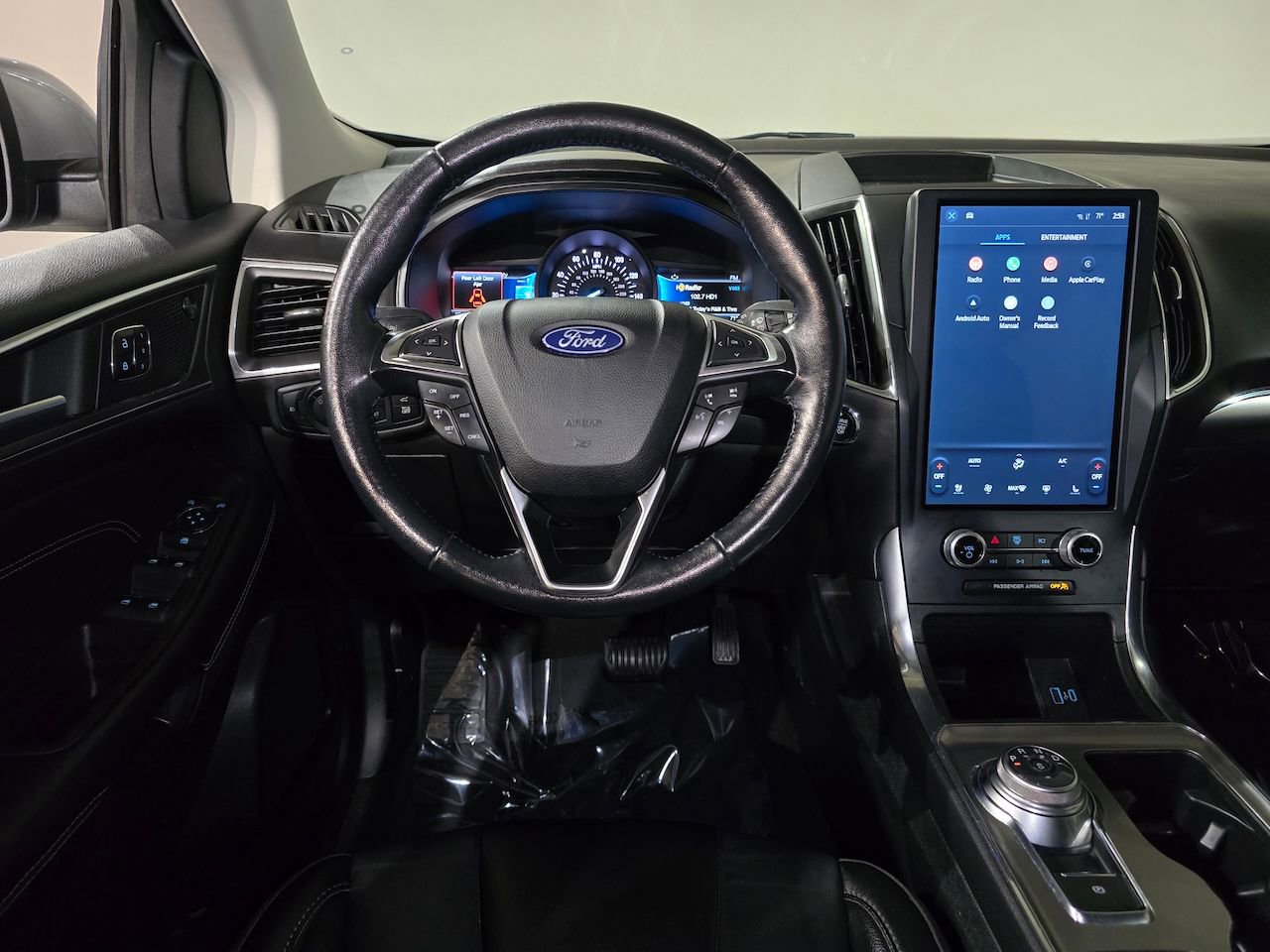 Used 2022 Ford Edge Titanium image 25