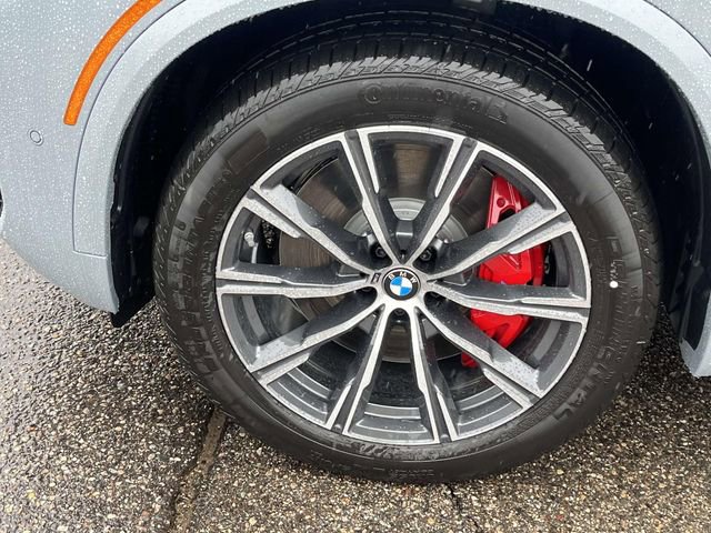 New 2026 BMW X5 xDrive50e image 7