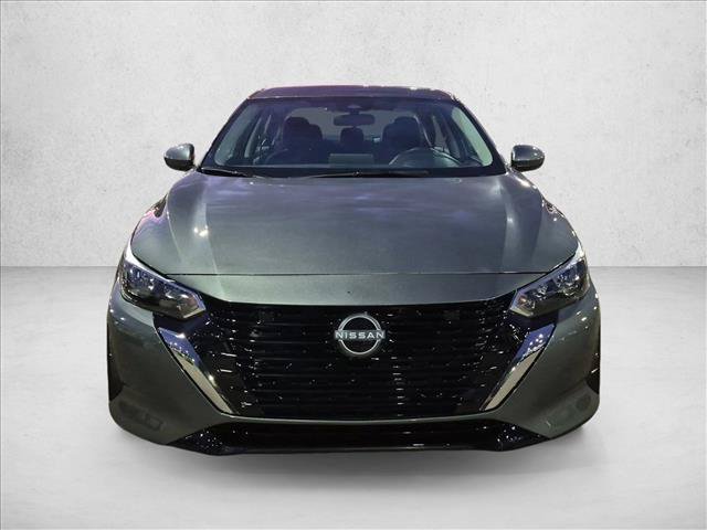 Used 2025 Nissan Sentra SV FWD image 2
