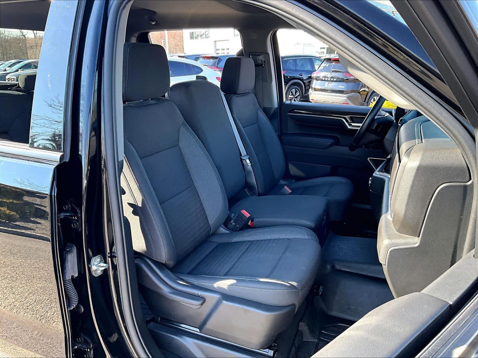 Used 2023 GMC Sierra 1500 Elevation w/ LPO, Elevation Black Package AWD/4WD image 11