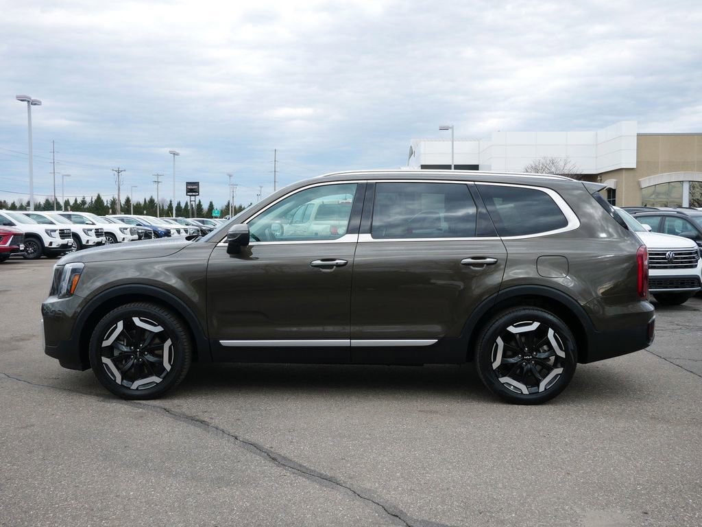 Used 2025 Kia Telluride S AWD/4WD image 6