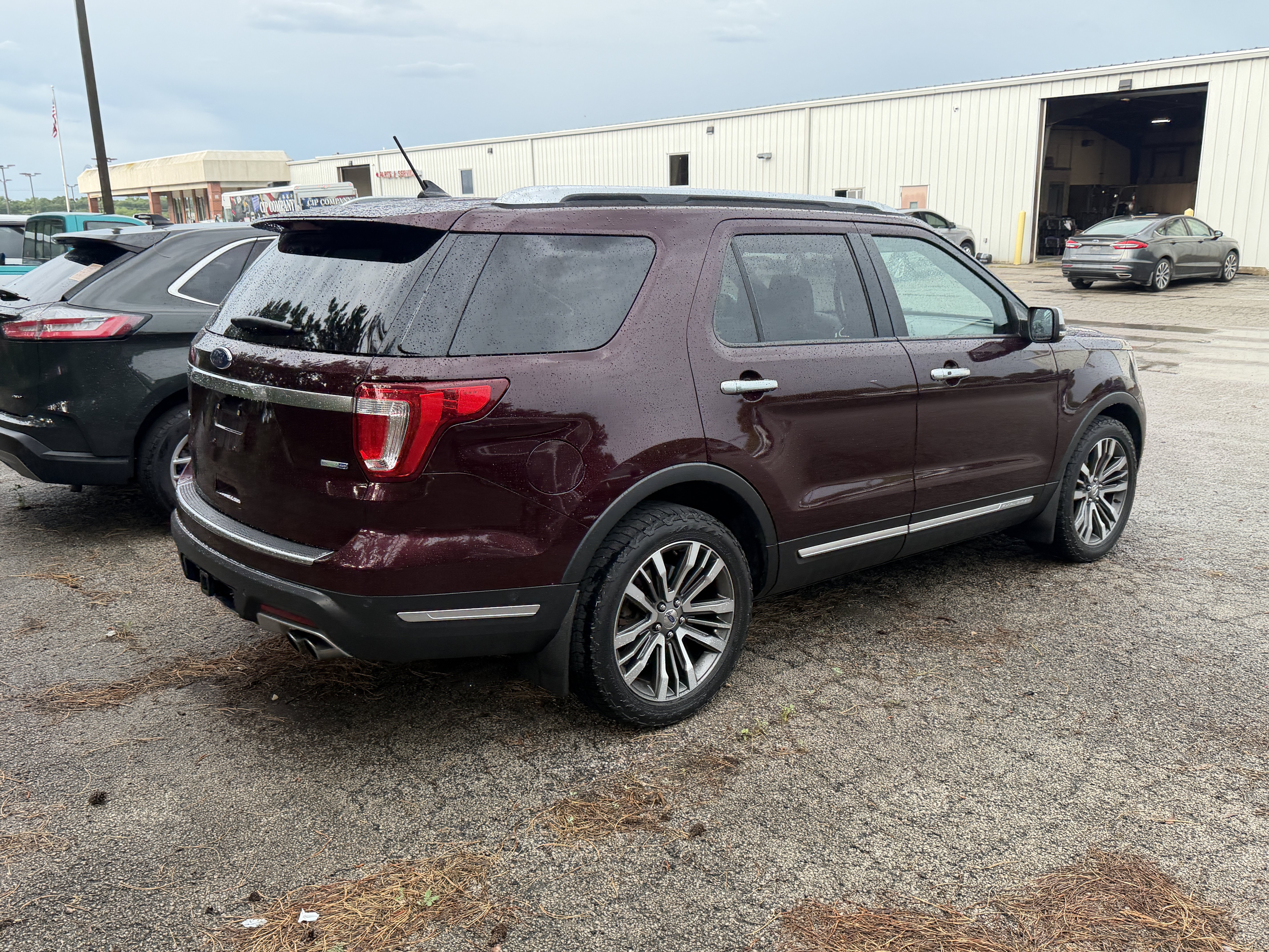 Used 2019 Ford Explorer Platinum AWD/4WD image 8