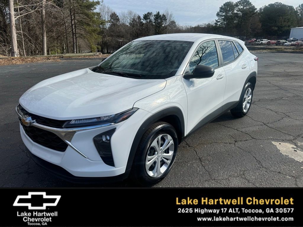 Certified 2025 Chevrolet Trax LS