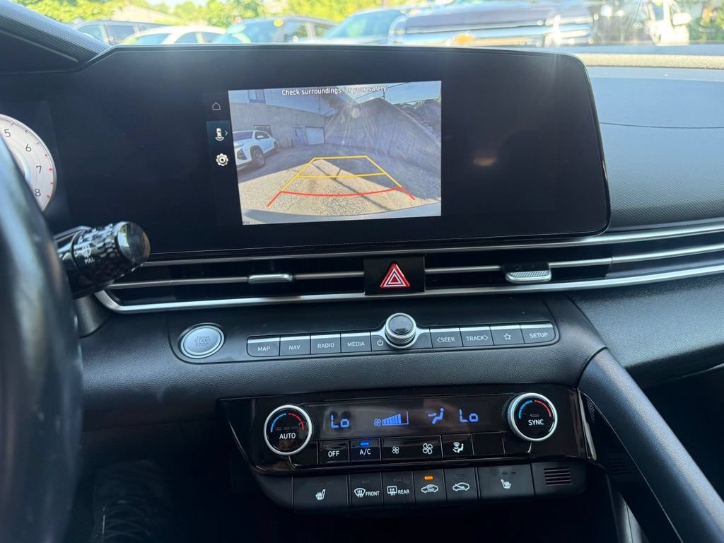 Certified 2023 Hyundai Elantra SEL w/ Convenience Package FWD image 28