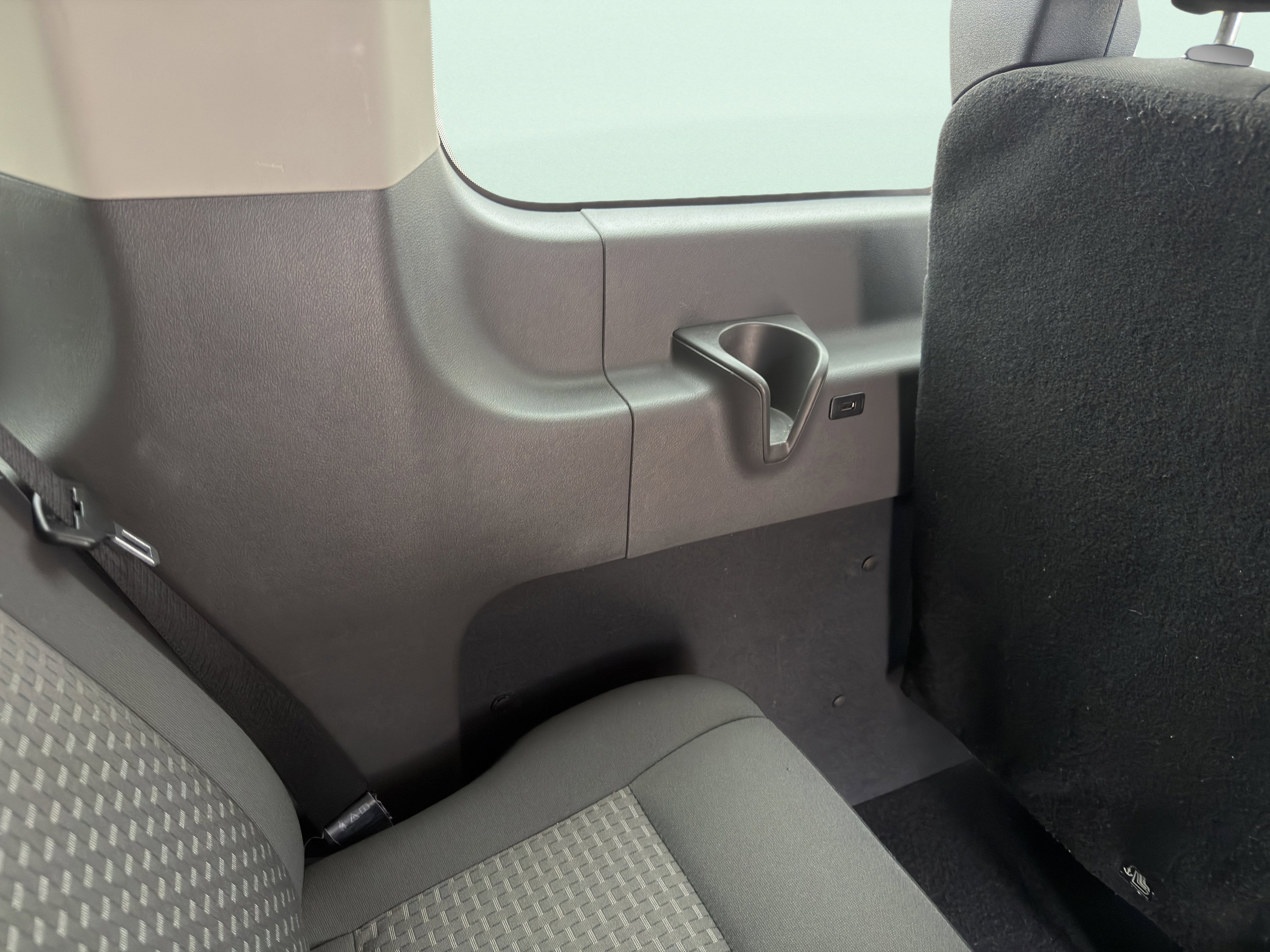 Used 2023 Ford Transit 350 XLT image 31