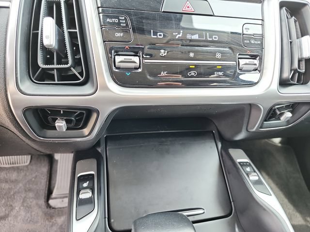 Certified 2023 Kia Sorento S w/ Panoramic Sunroof Package FWD image 23
