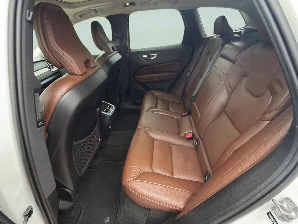 Used 2020 Volvo XC60 T6 Inscription AWD/4WD image 15