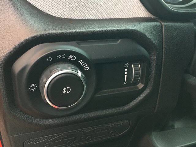 Used 2024 Jeep Wrangler Unlimited Sport image 12