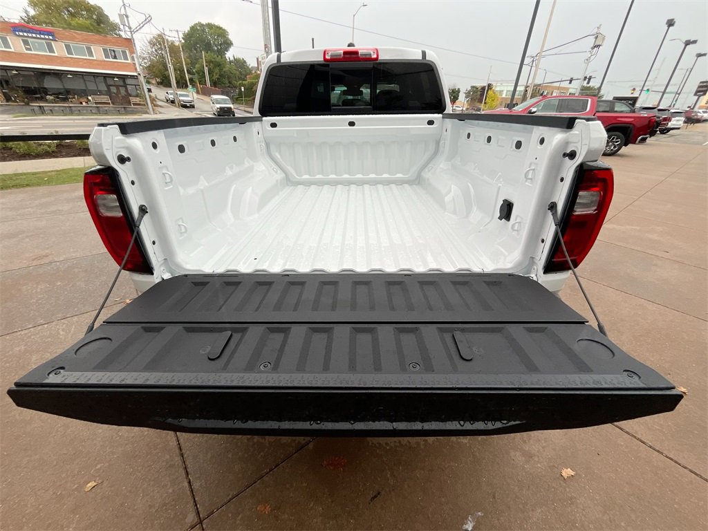 New 2026 GMC Canyon Elevation w/ Convenience Package image 38