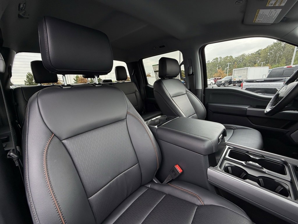 New 2026 Ford F250 Lariat image 30