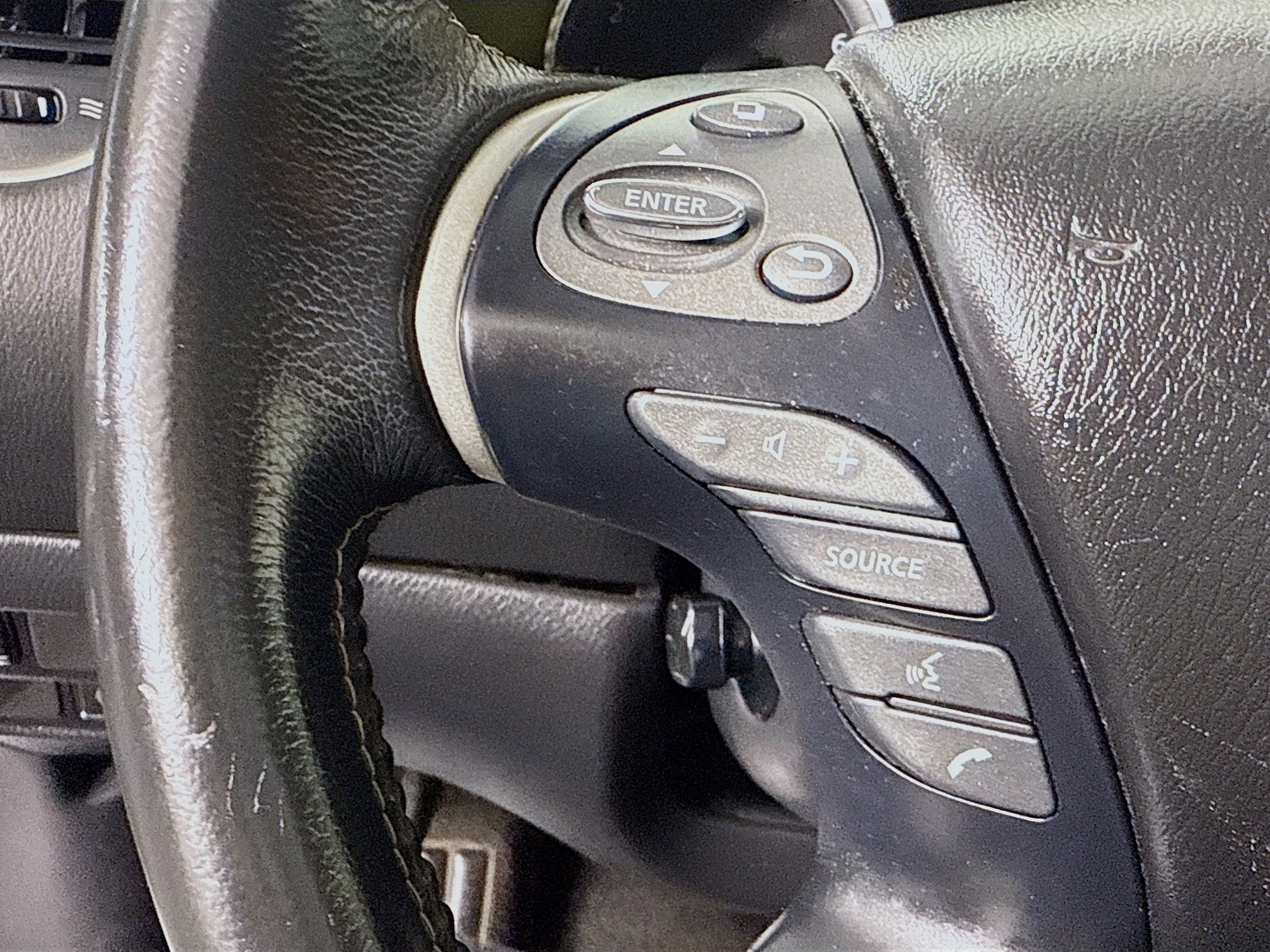 Used 2020 INFINITI QX60 Pure image 14