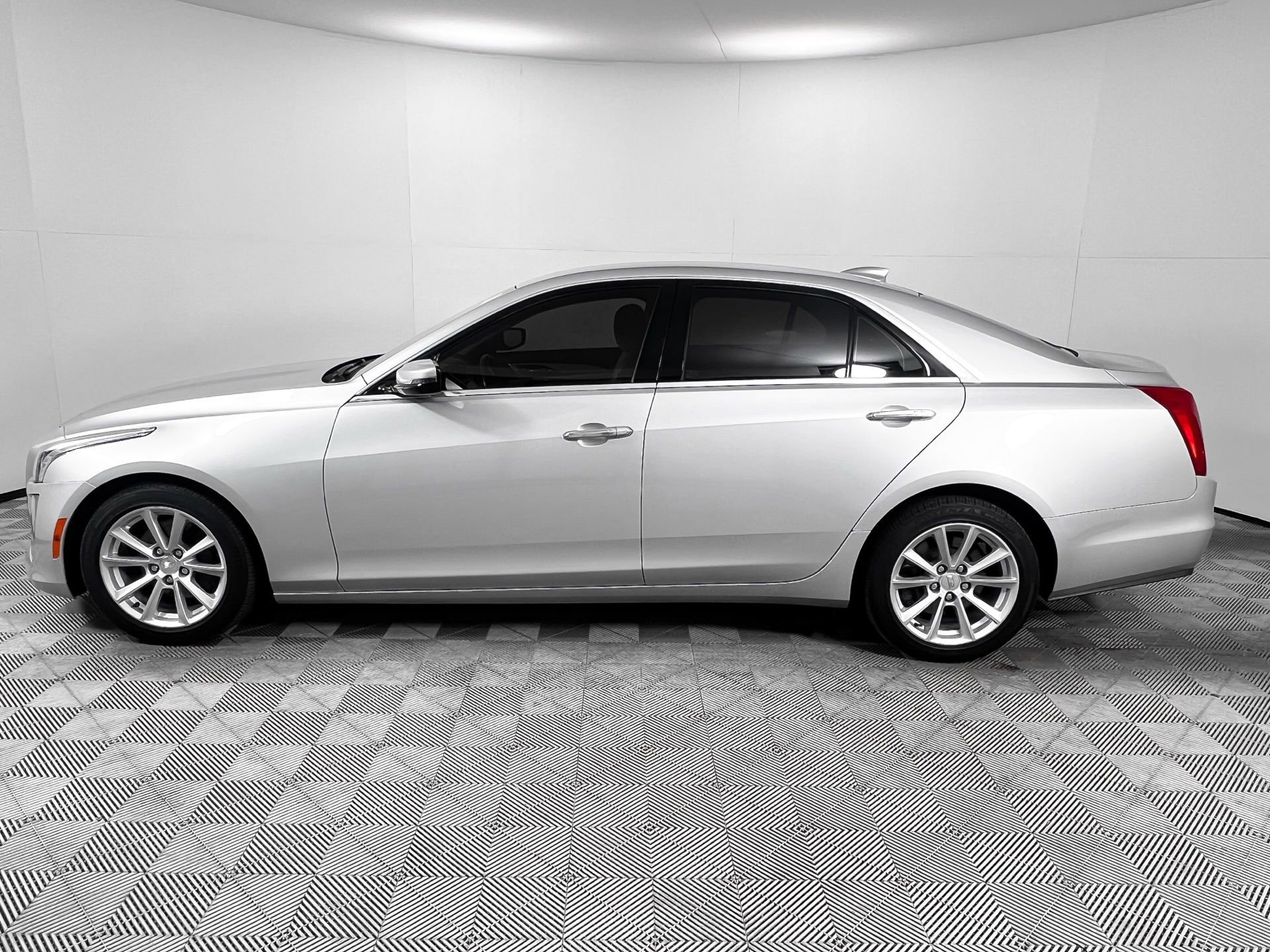Used 2019 Cadillac CTS Sedan w/ Seating Package image 4