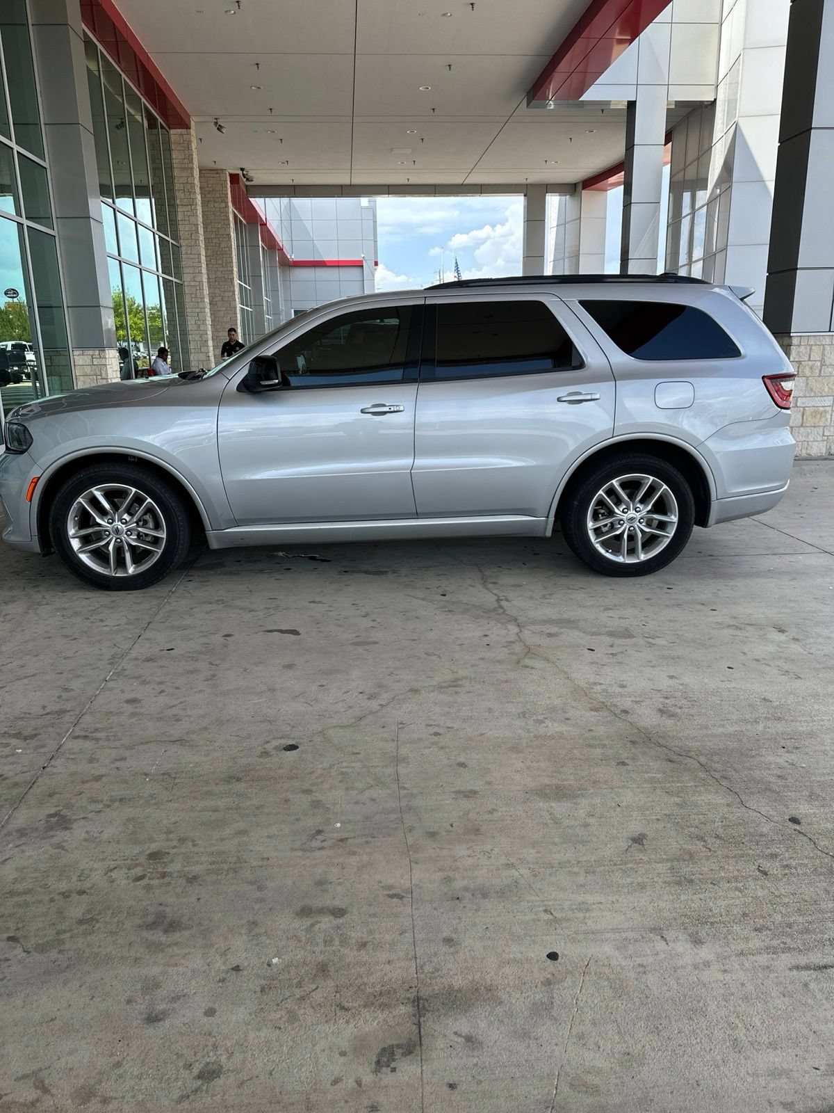 Used 2024 Dodge Durango GT RWD image 5