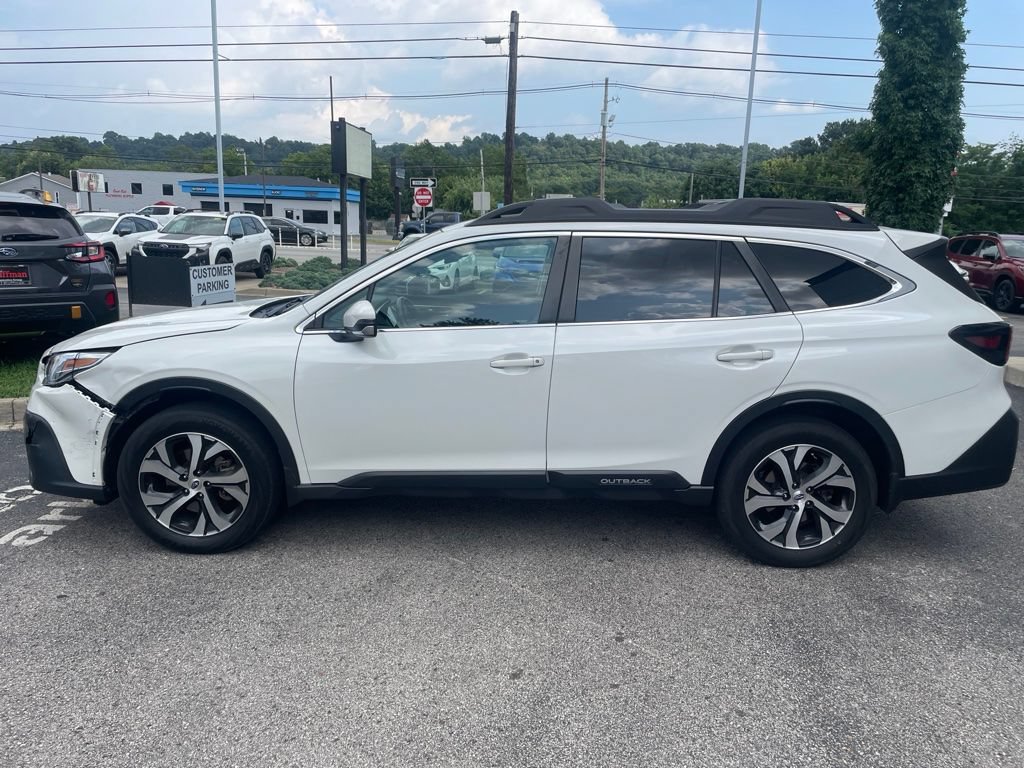 Used 2022 Subaru Outback Limited XT AWD/4WD image 3