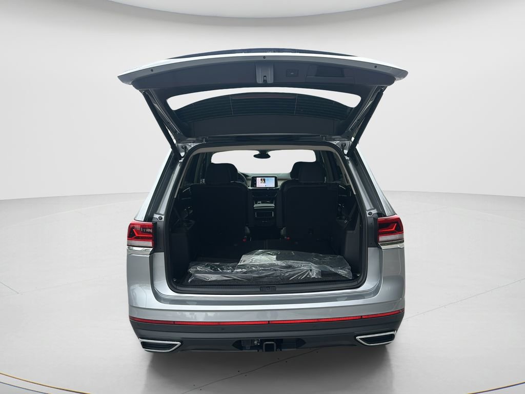 New 2026 Volkswagen Atlas SE image 12
