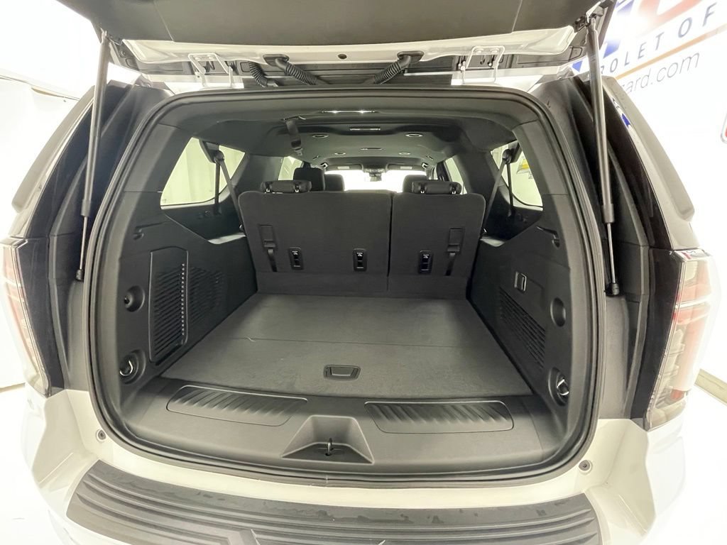 New 2026 Chevrolet Suburban LS AWD/4WD image 6