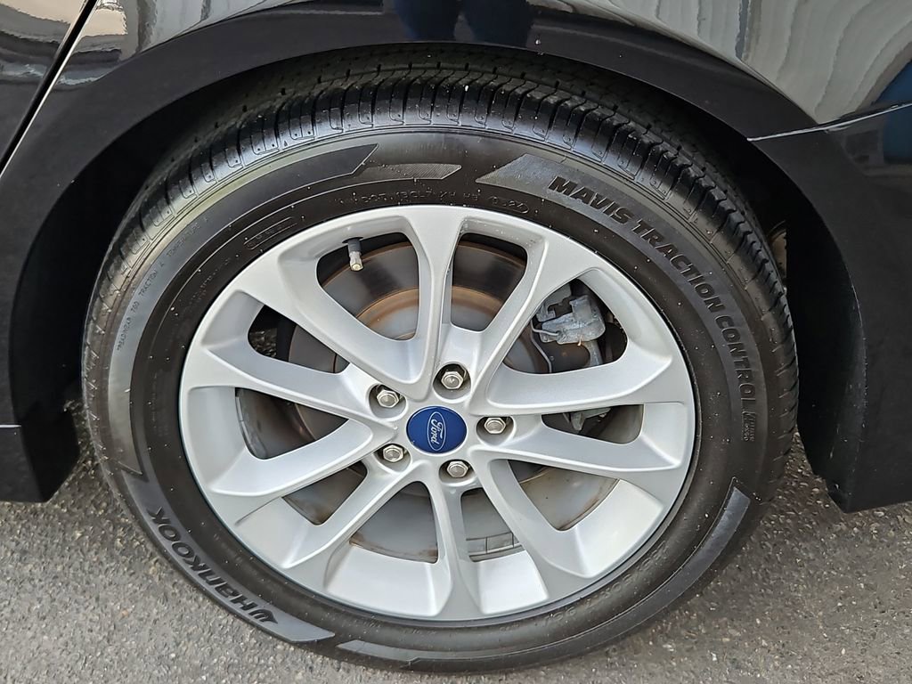 Used 2019 Ford Fusion SE FWD image 30