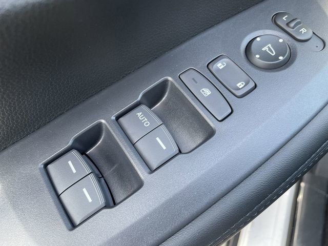 Certified 2025 Honda HR-V LX image 19