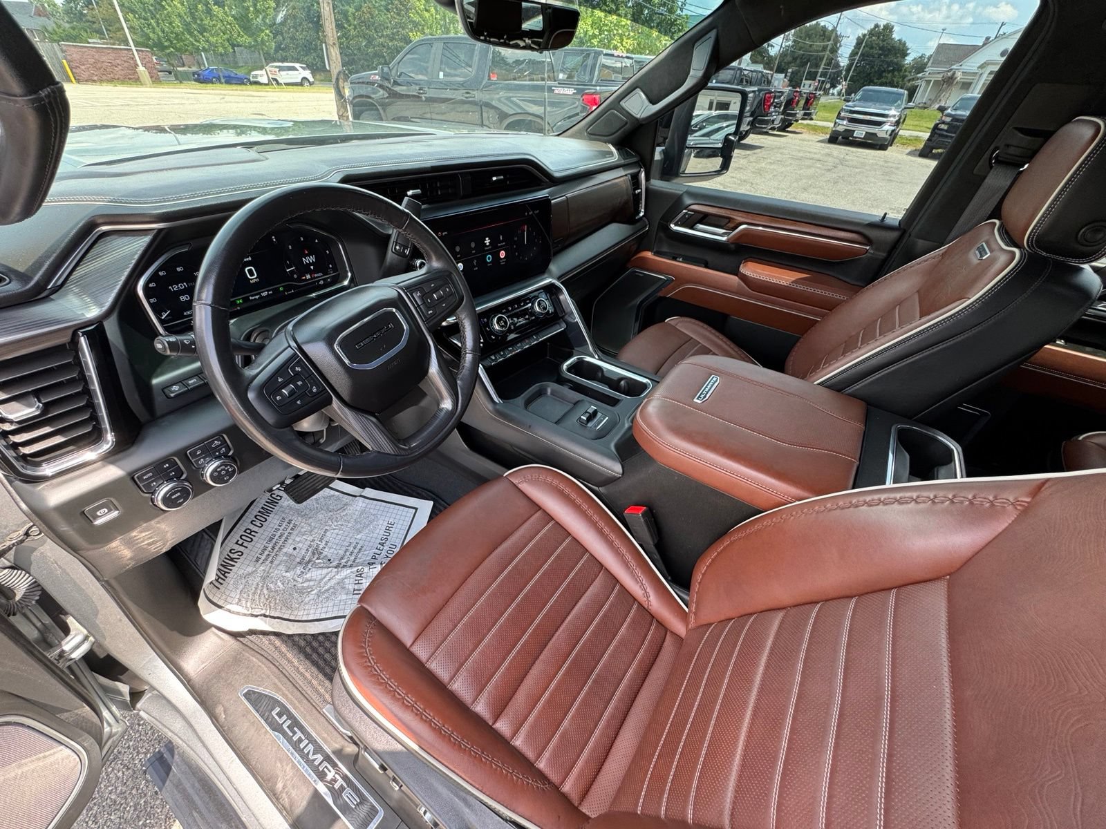 Used 2024 GMC Sierra 3500 Denali Ultimate AWD/4WD image 14