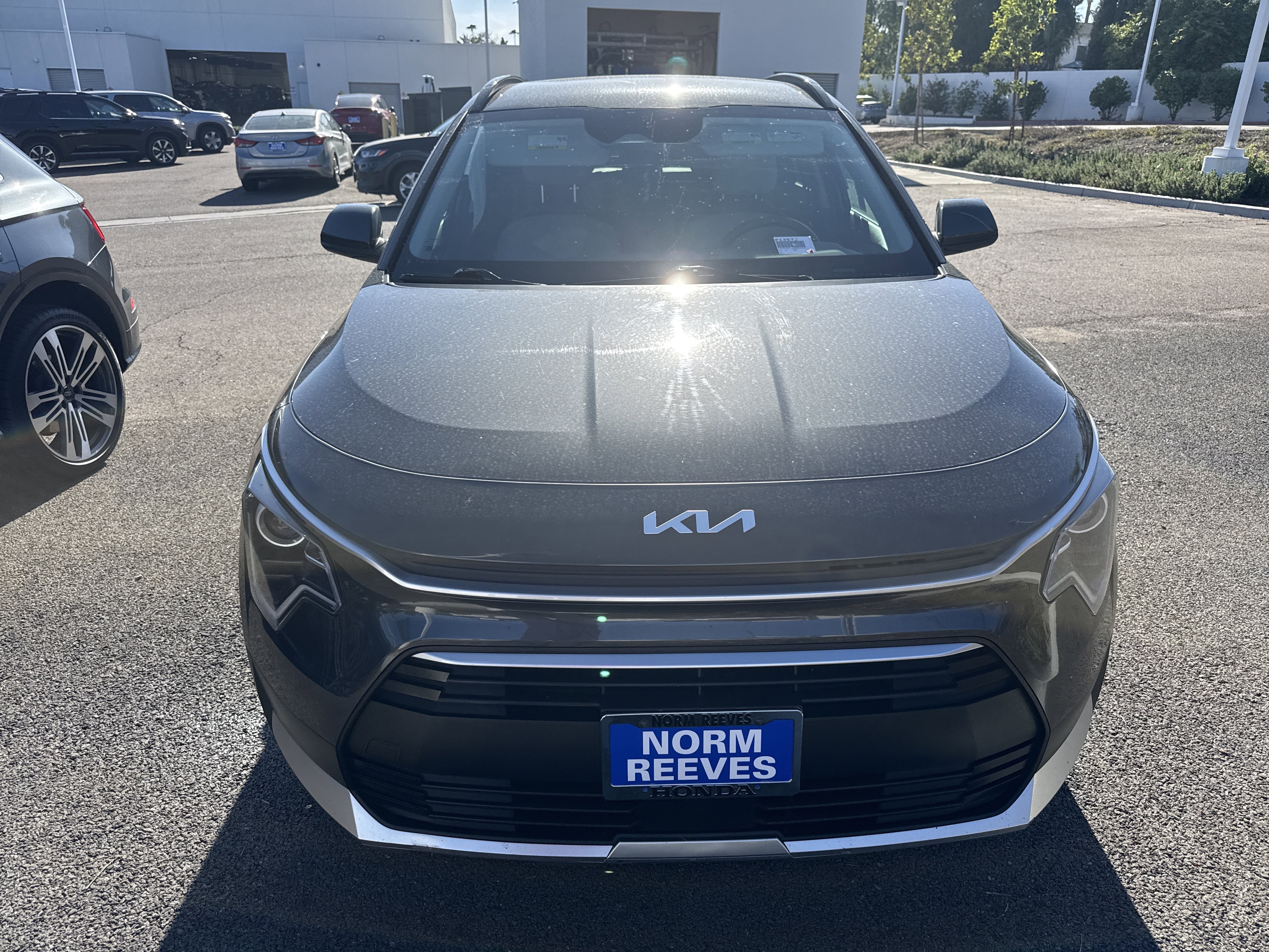 Used 2023 Kia Niro EX image 10