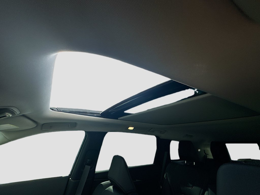 Used 2027 INFINITI QX60 Pure w/ Cargo Package FWD image 23