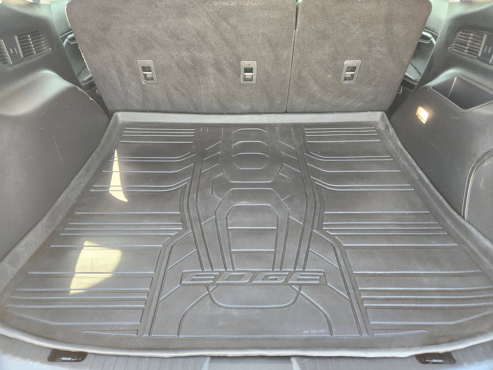 Used 2021 Ford Edge Titanium w/ Equipment Group 301A image 34