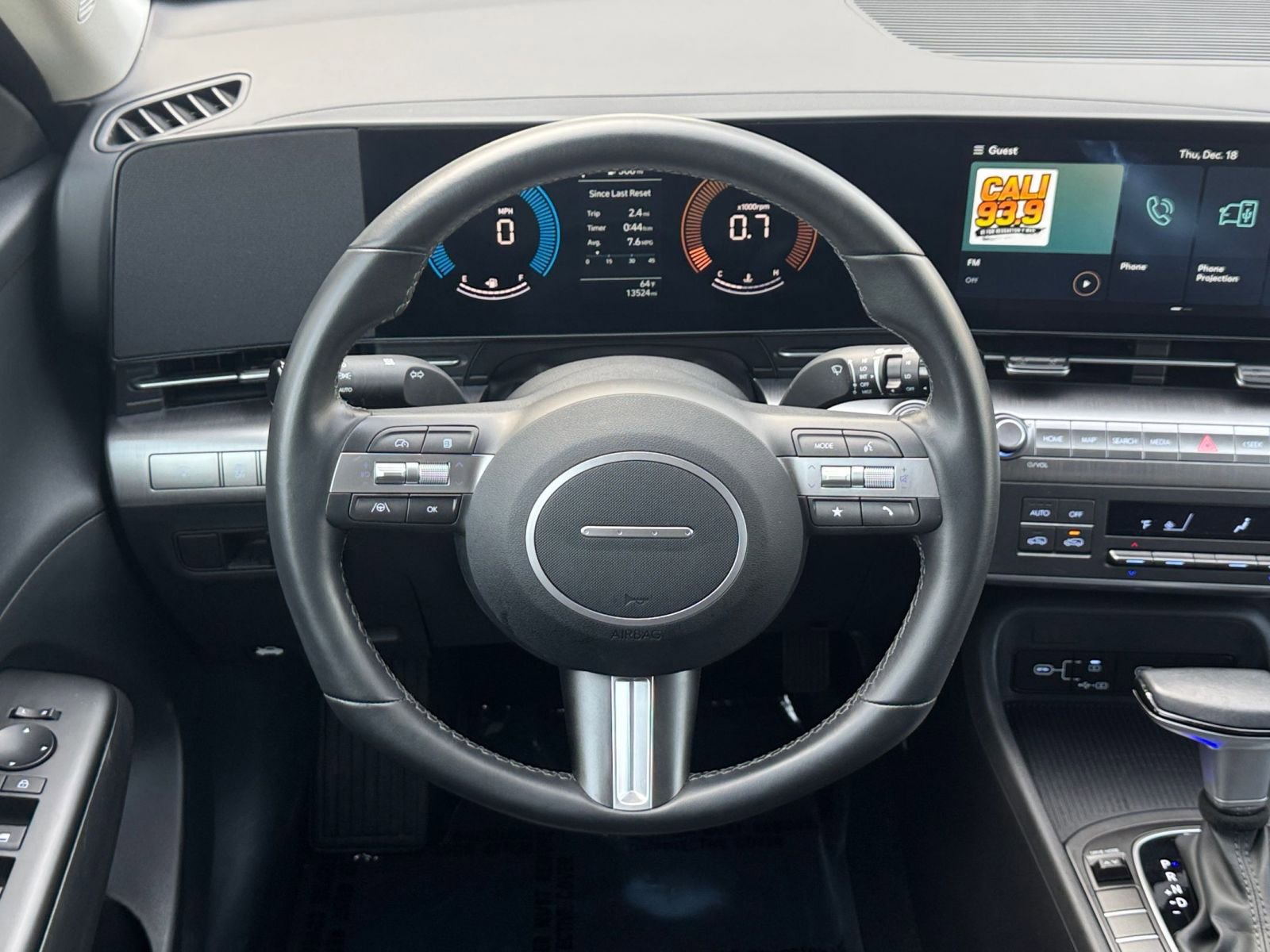 Used 2025 Hyundai Kona SEL image 28