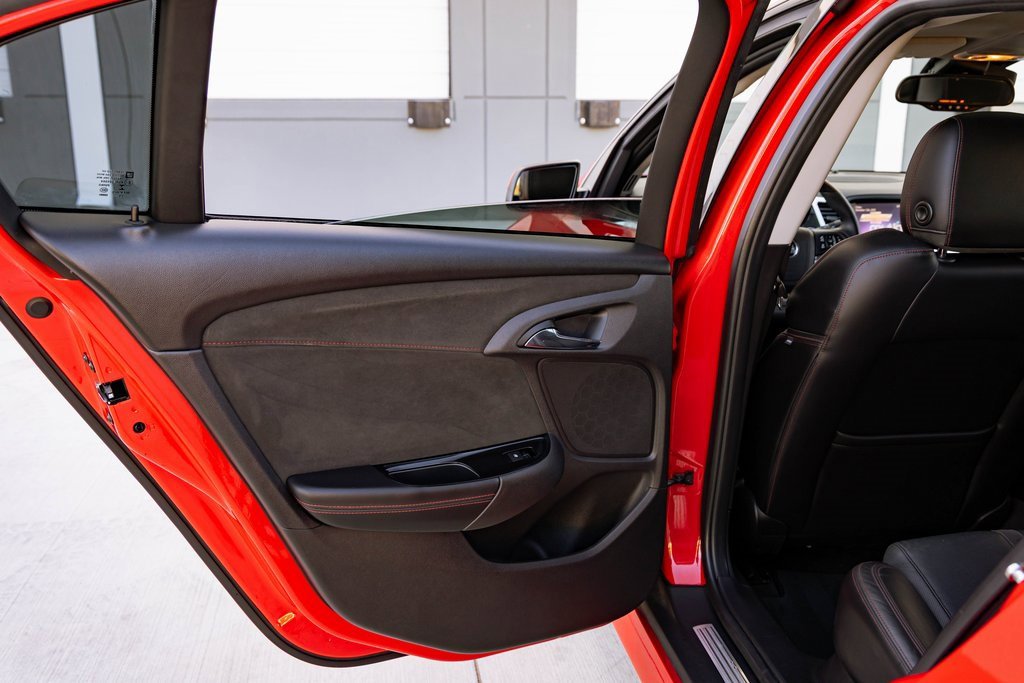 Used 2016 Chevrolet SS image 29