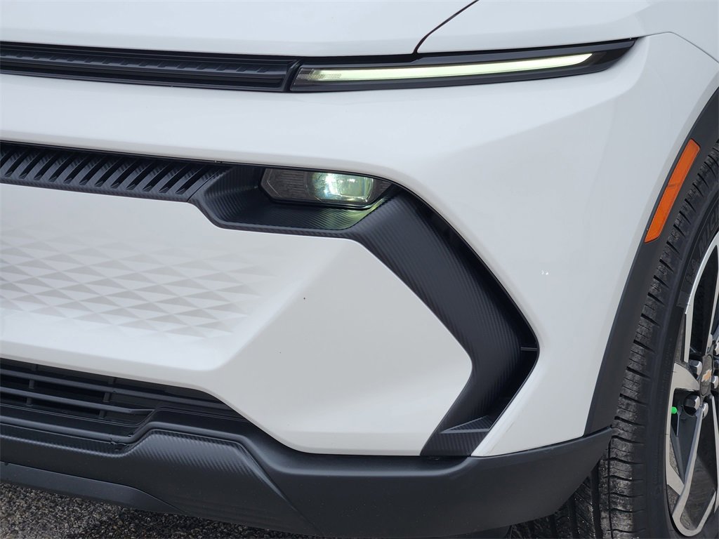 New 2026 Chevrolet Equinox EV LT image 6