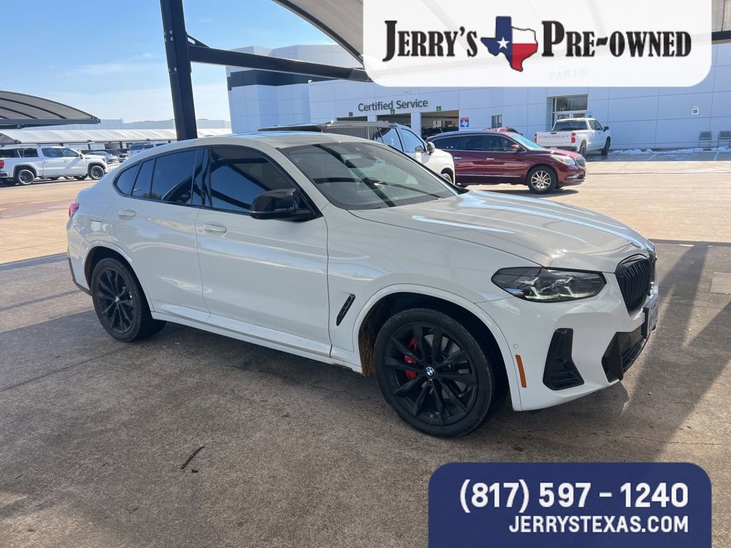 Used 2025 BMW X4 M40i w/ Premium Package image 2