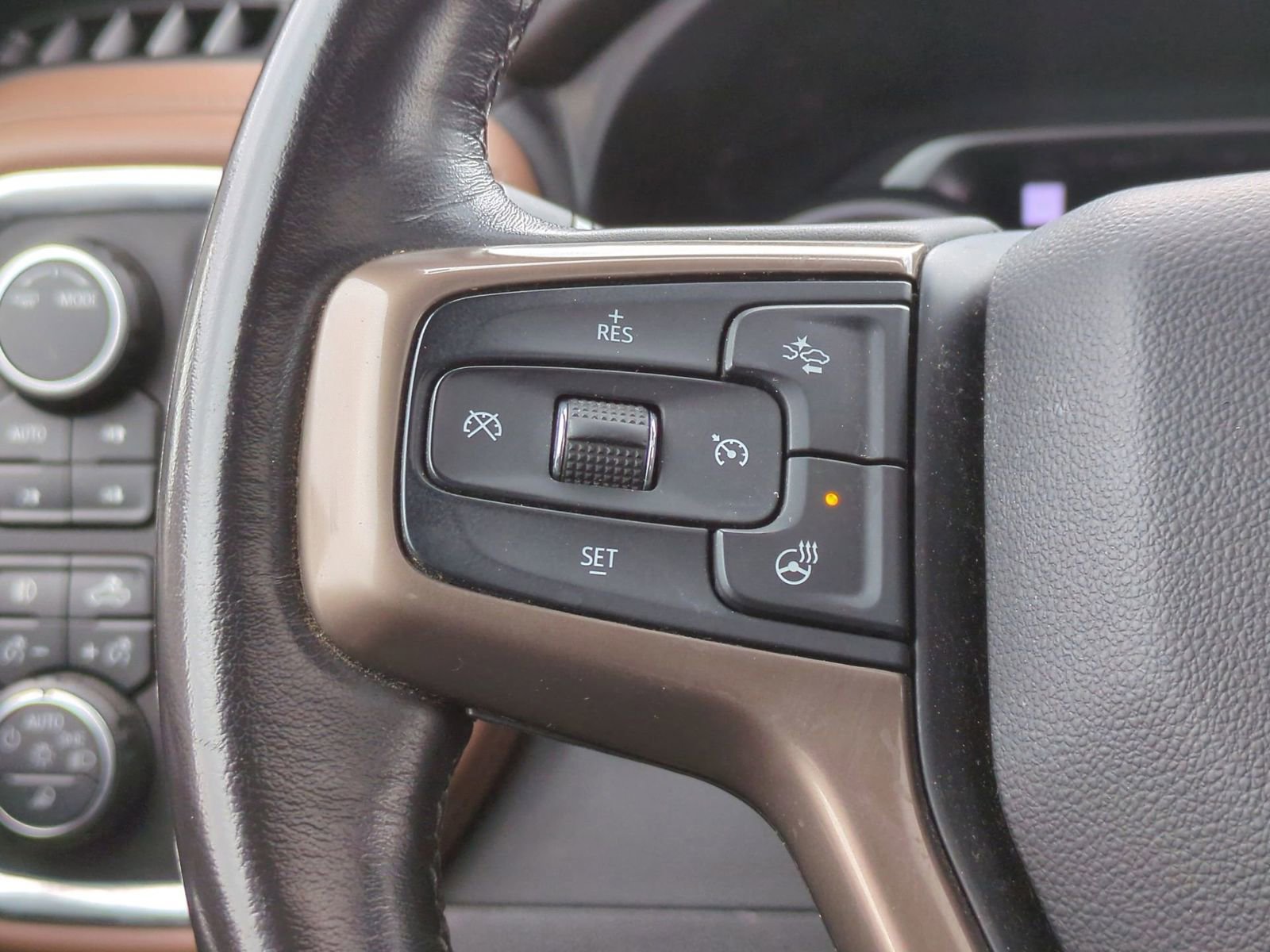 Used 2023 Chevrolet Silverado 2500 High Country w/ Z71 Off-Road Package image 32