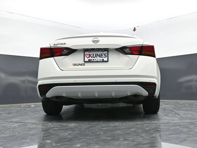 Used 2025 Nissan Altima 2.5 SV FWD image 56