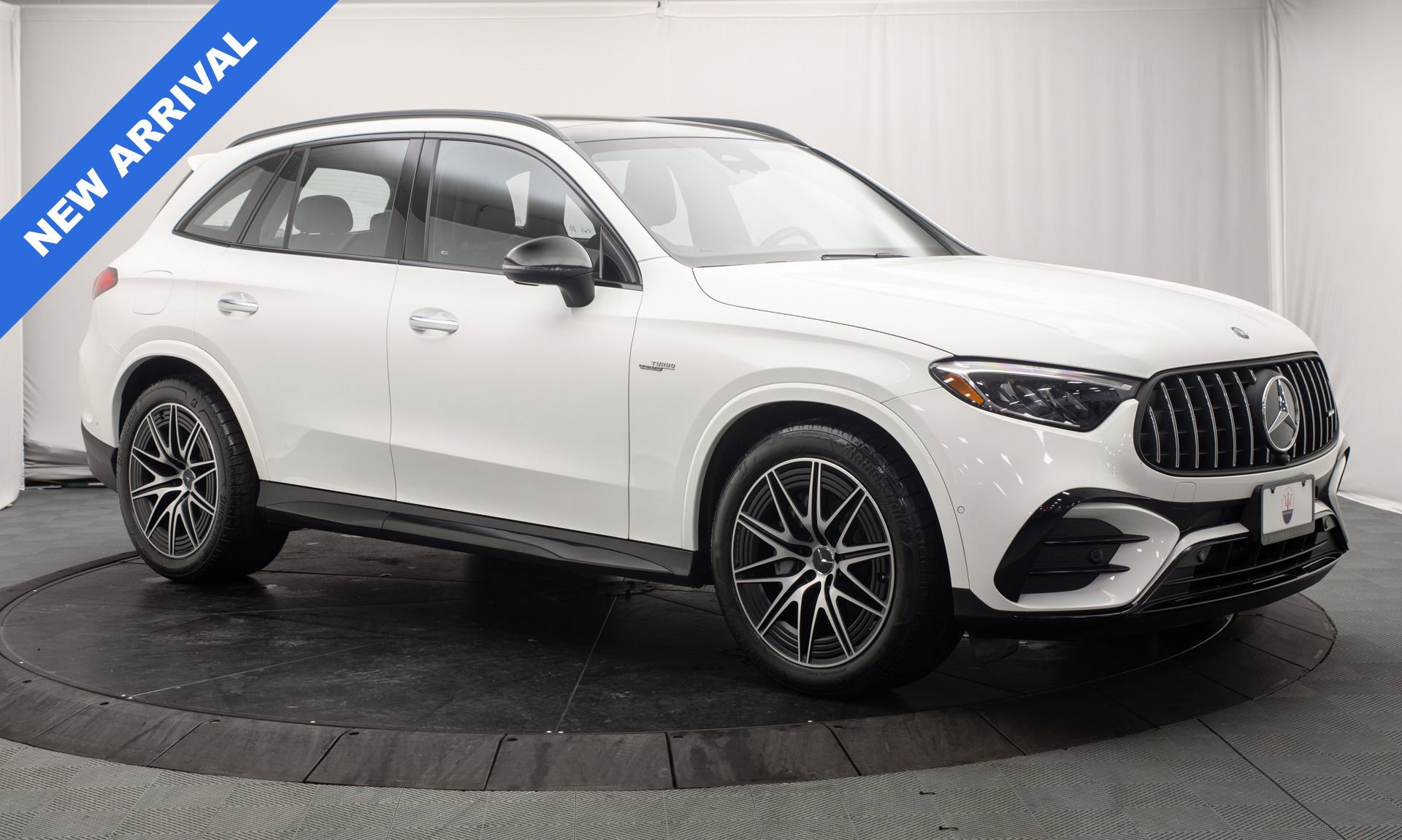 Used 2025 Mercedes-Benz GLC 43 AMG 4MATIC image 9