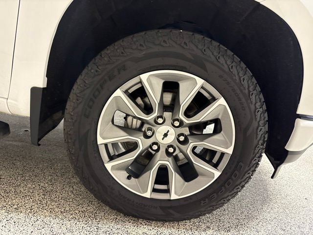 Used 2022 Chevrolet Silverado 1500 RST AWD/4WD image 31