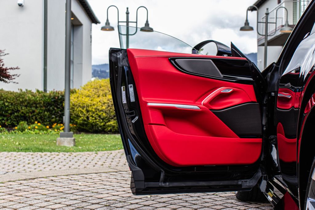 Certified 2024 Ferrari Purosangue AWD/4WD image 34